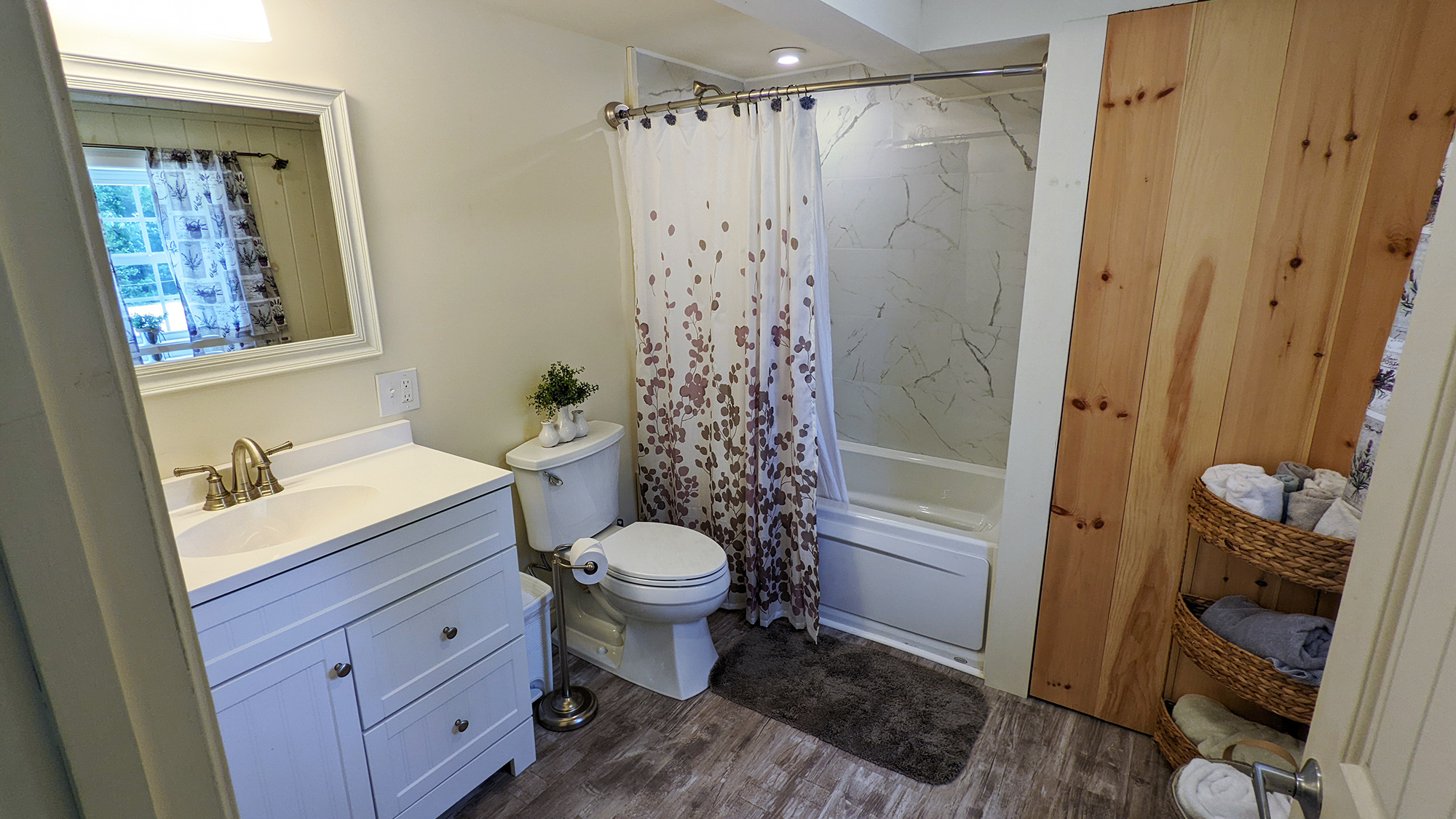 Cape Cottage Bathroom